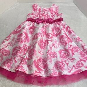 Nannette Girl Toddler Girl Pink Rose Patterned Dress with Bow Size 4